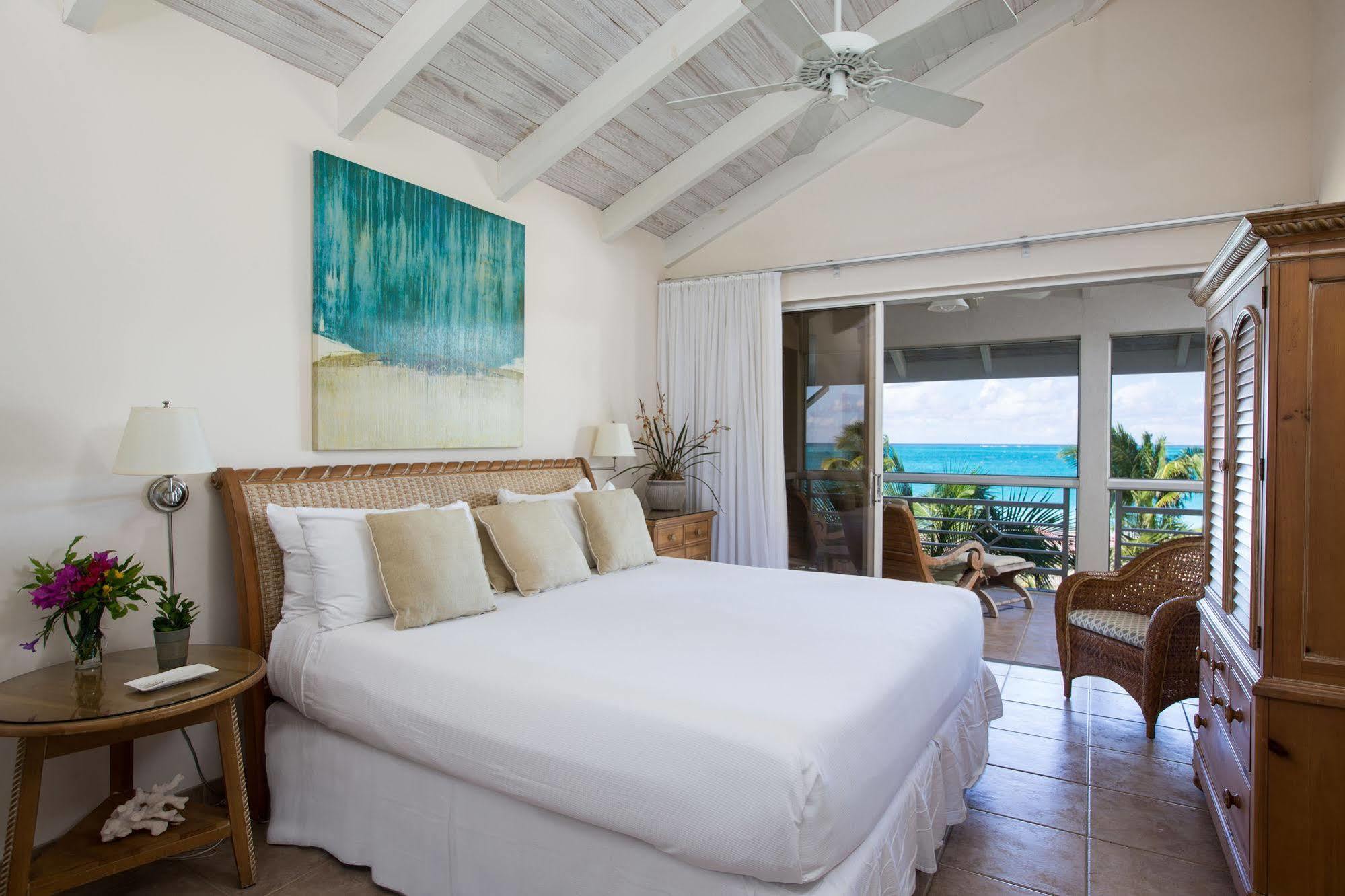 Ocean Club West Resort Grace Bay Exterior photo